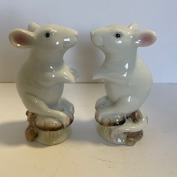 Vintage White Mouse By Nancy Lopez set - Picture 1 of 5